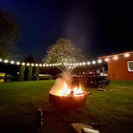 Jablon W Ogrodzie Homestay