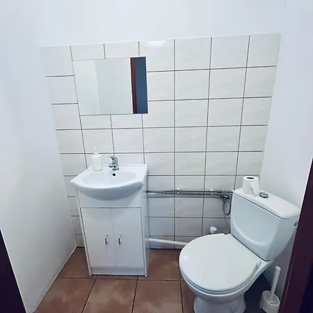 Проживання в сім'ї Jablon W Ogrodzie